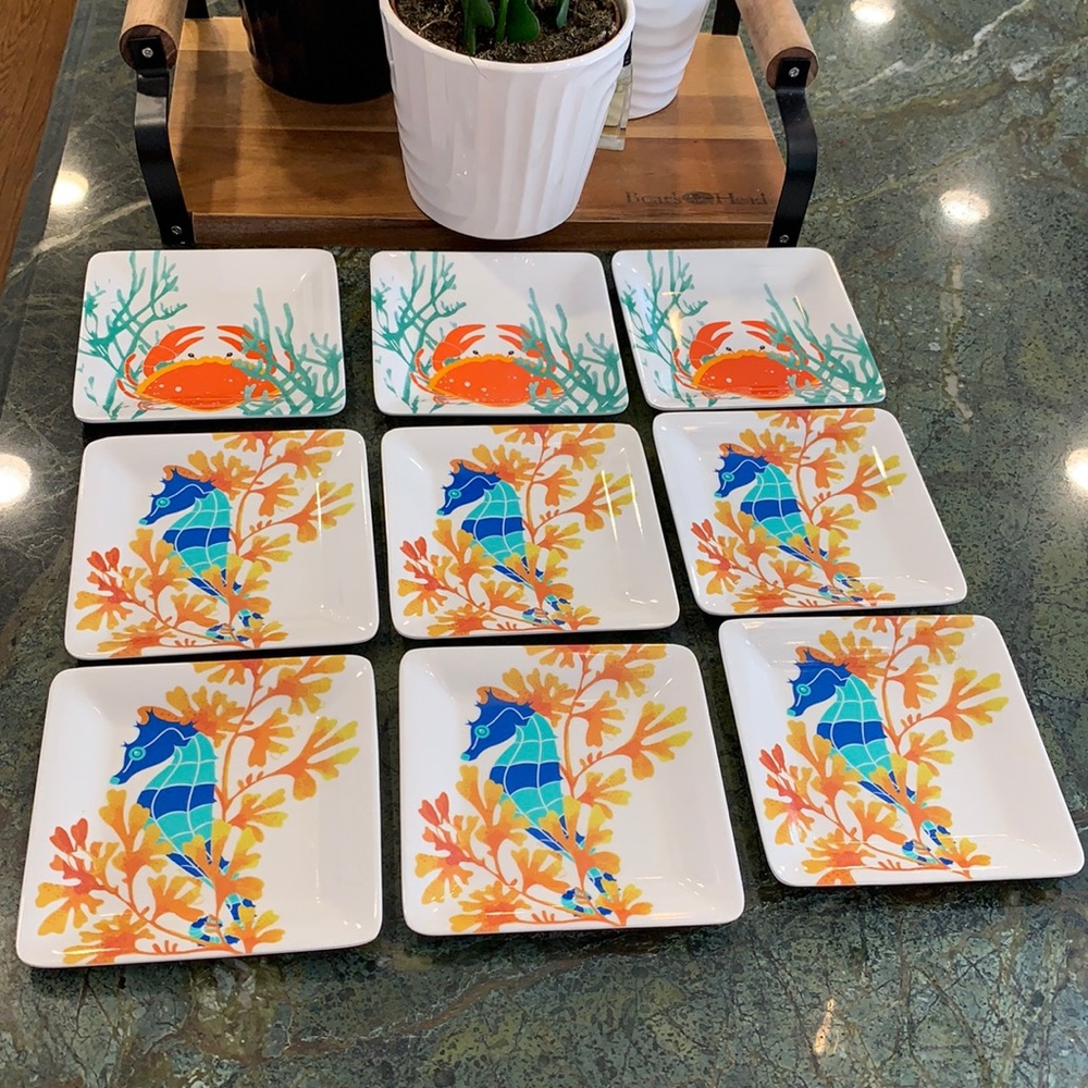 Martha Stewart Appetizer Plates 🦀